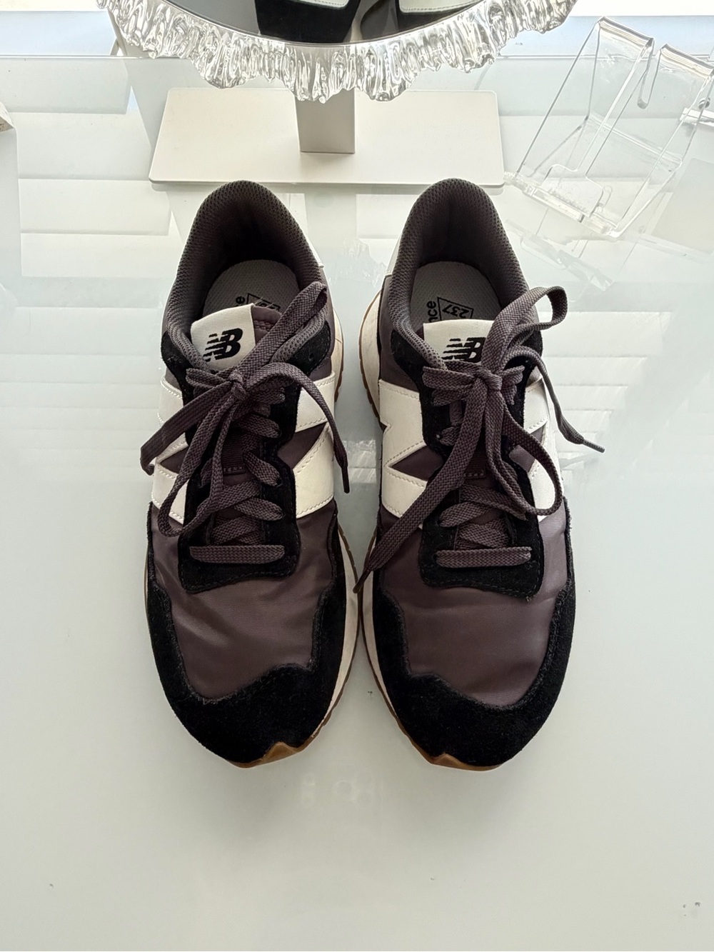 New Balance 237